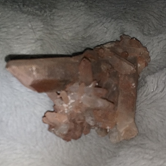 Quartz Gemstone with hematite - Picture 5 of 5